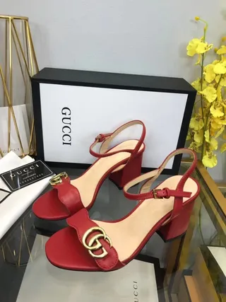 Gucci Horsebit 1955 Red Gold Leather Interlocking G Buckle Block Heel 9