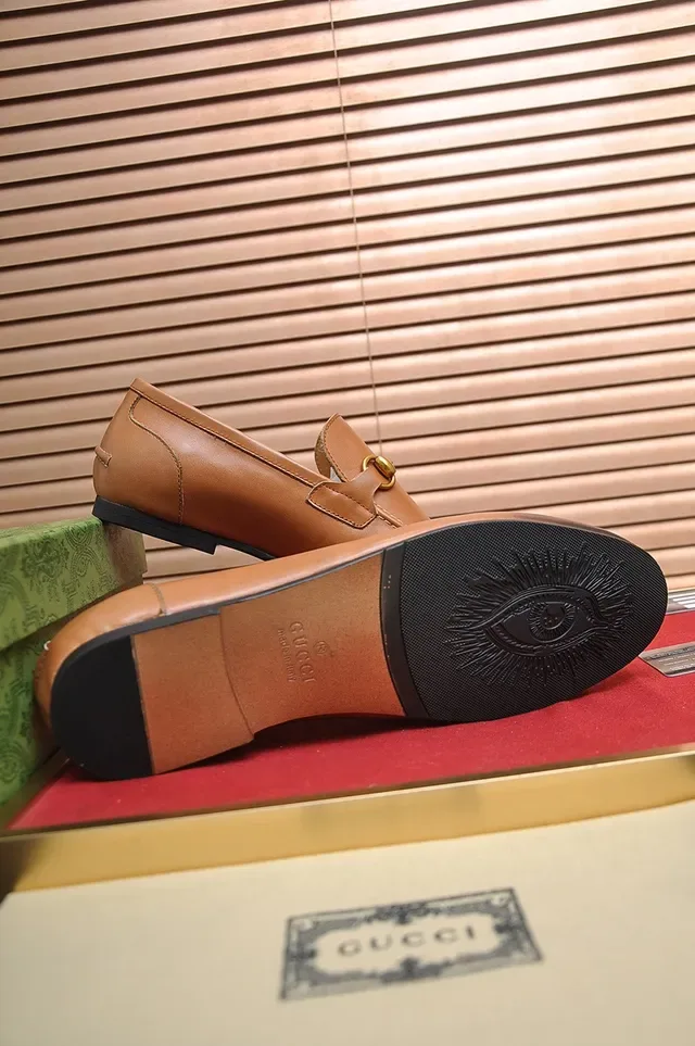 Gucci Horsebit 1955 टू-टोन लेदर लोफर 6
