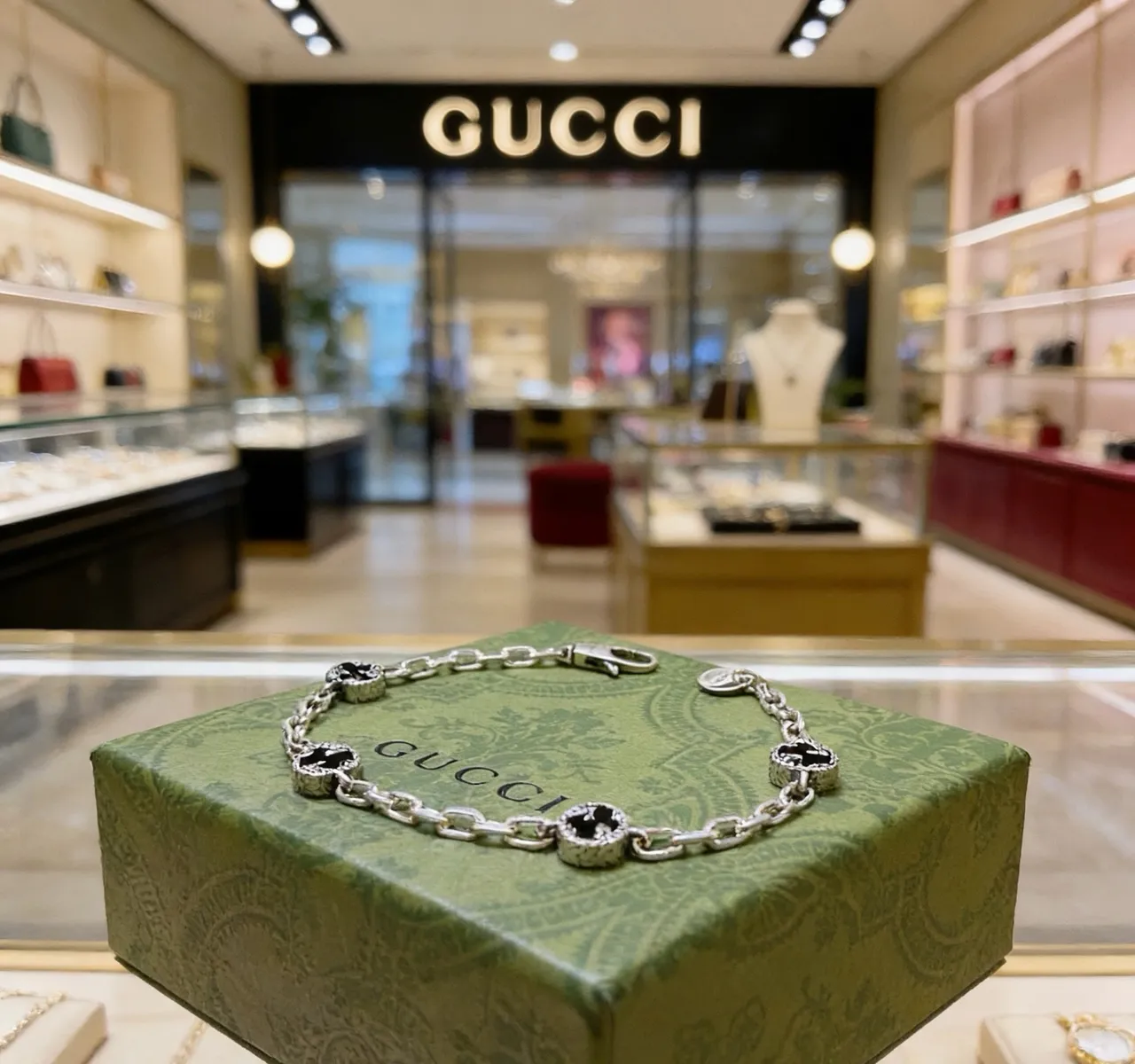 Gucci Interlocking G Bracelet Silver and Black Enamel Bracelet 9
