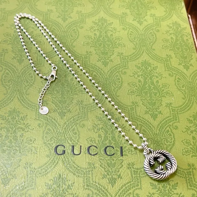 Gucci Interlocking G Rope Twist Pendant Necklace 6