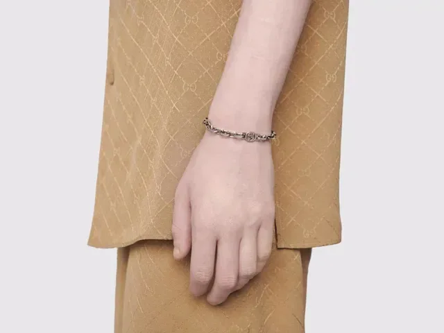 Gucci Interlocking G Silver Chain Bracelet 6