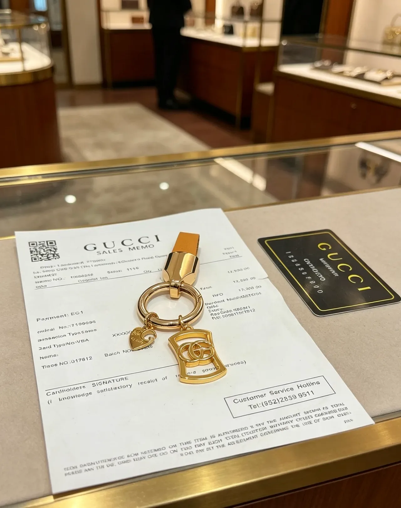 Gucci Interlocking GG Charm Keyring Gold Beige Metal Tan Leather Strap Bracelet 3