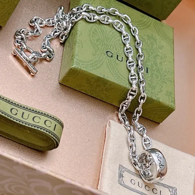 Gucci Link to Love Silver Chain Toggle Clasp Necklace 2