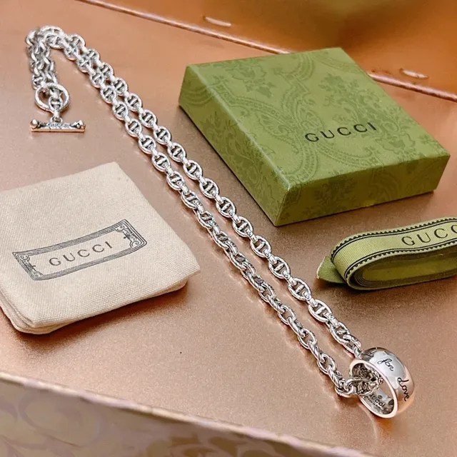 Gucci Link to Love Silver Chain Toggle Clasp Necklace 7