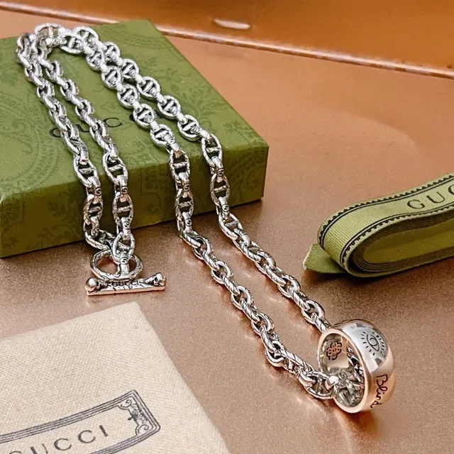 Gucci Link to Love Silver Chain Toggle Clasp Necklace 8