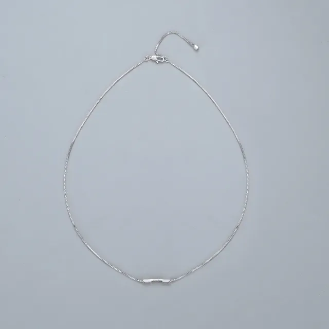 Gucci Logo Bar Pendant सلسلة ذهبية بكس 2