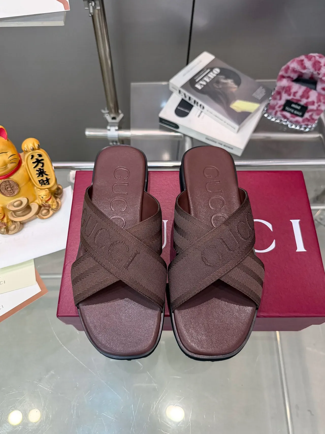 Gucci Logo Strap Slide Sandales Casuales 8