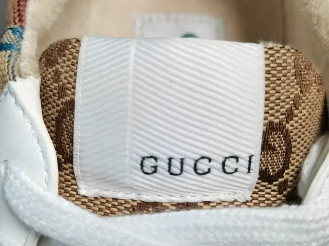 غوتشي حذاء سينيكر سميك GG Monogram كانفاس أبيض متعدد الألوان وسادة مصممة 15