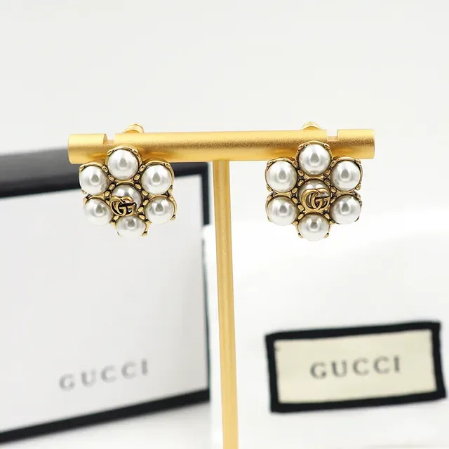 Gucci Pearl Floral Interlocking G Stud Earrings 9