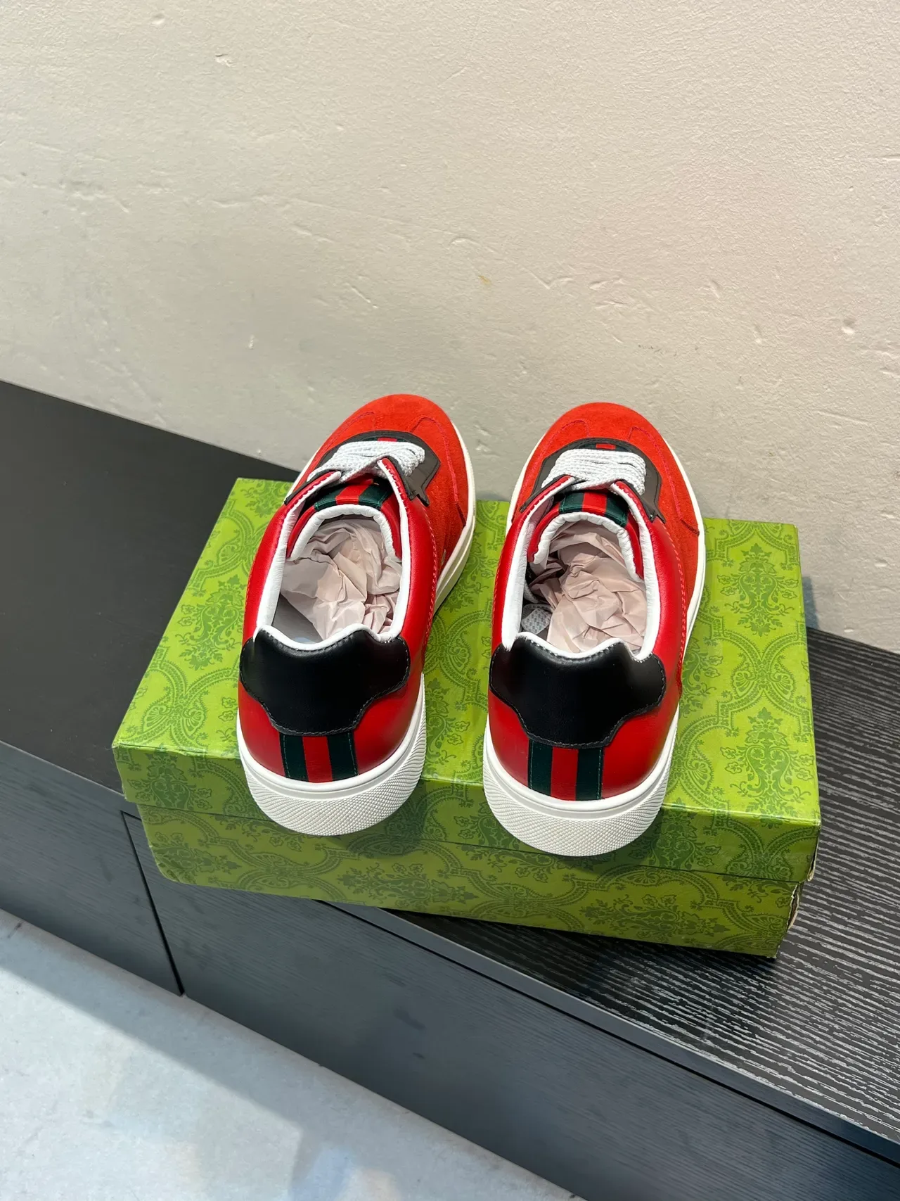 Gucci Red Black White Suede Leather Panelled Low-Top Sneaker 6