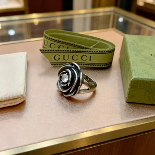Gucci Rose Motif Black Enamel and Crystal Ring