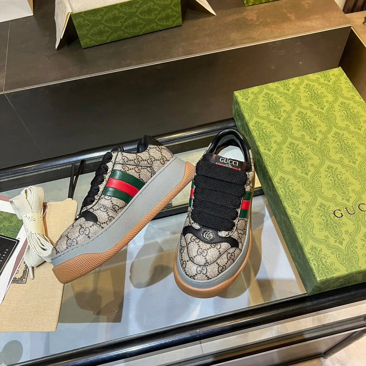 Gucci Screener Beige Monogram Canvas Vert Rouge Web Plateforme Lifestyle Sneakers 2
