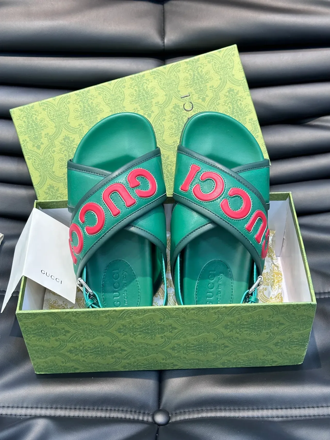 Gucci Screener Logo Sandales Casuales à Bride Croisée 11