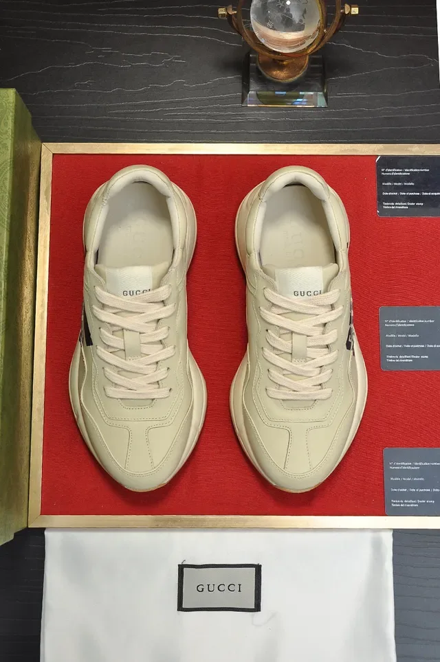 Gucci Screener Off-White Graphic-Print sneakers lifestyle 8