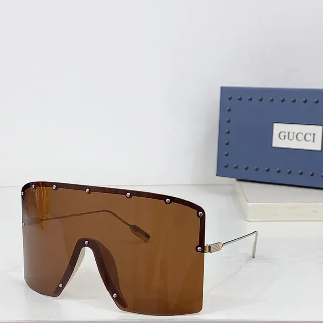 Gucci Screener Oversized Shield Monogram Iridescent Gradient Sunglasses 5