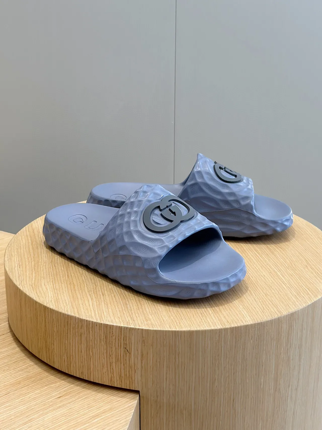 Gucci Screener Slide Translucent Gray Molded Rubber Slipper 3