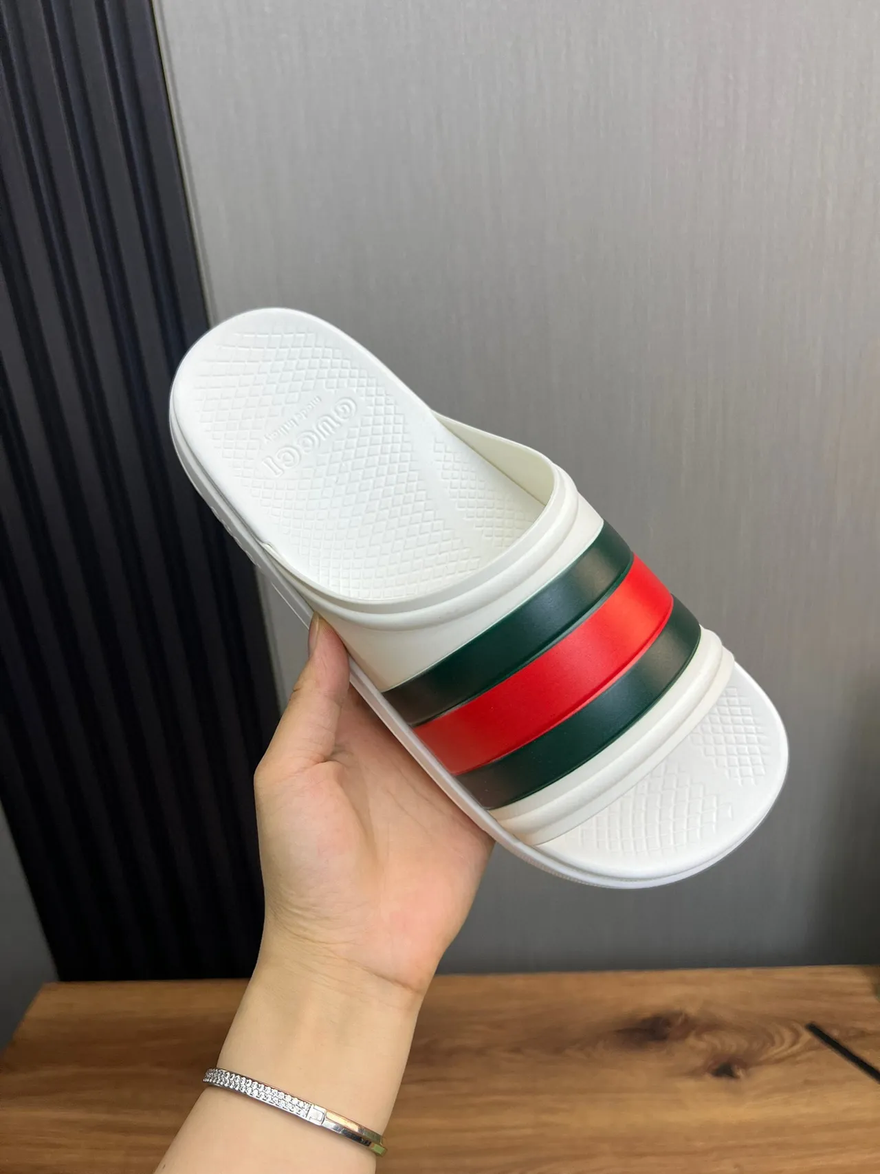 Gucci Screener White Green Red Web Stripe Slippers 4