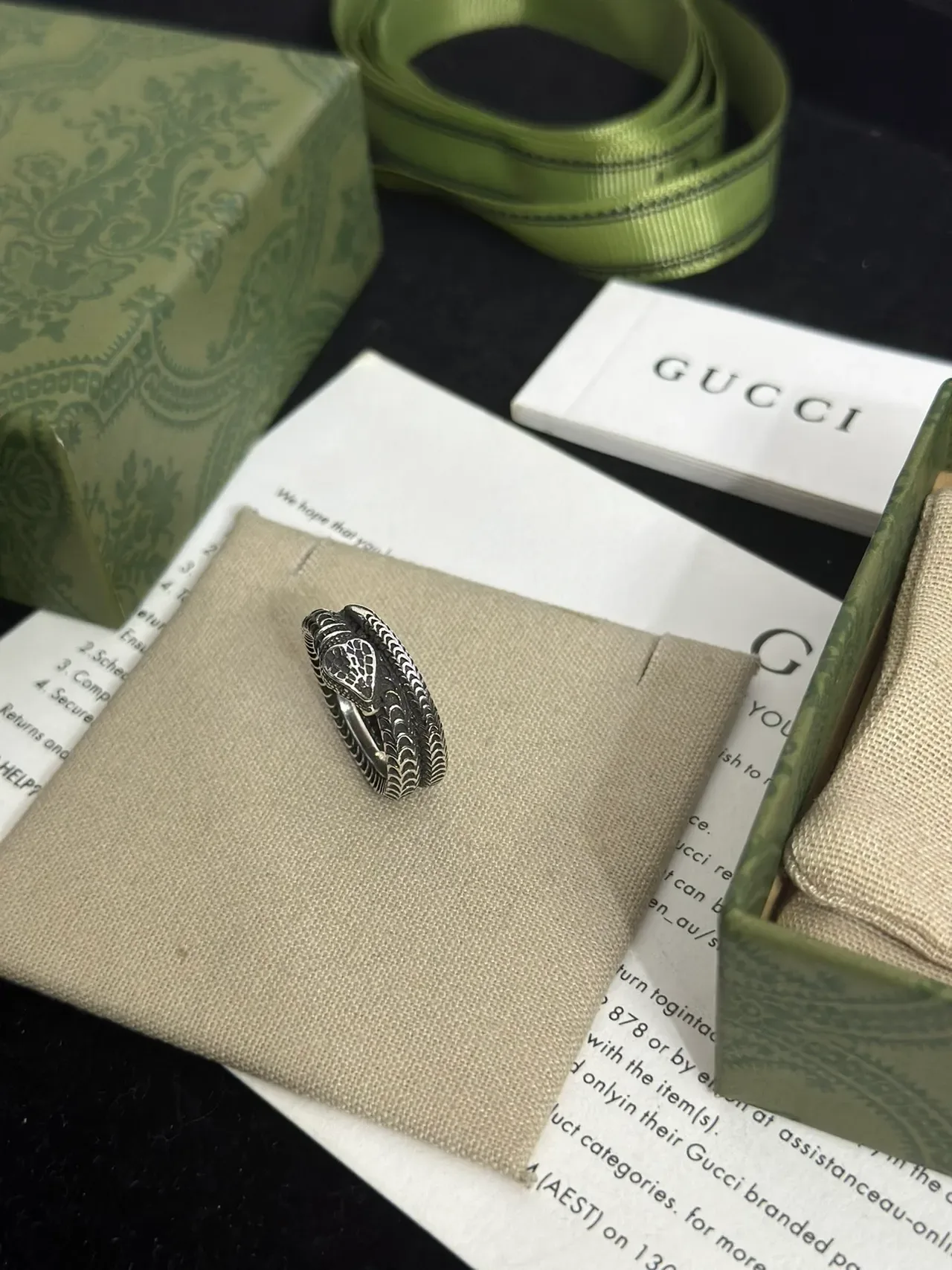 Gucci Serpent Silver Beige Coiled Textured Scale Pattern Ring 3