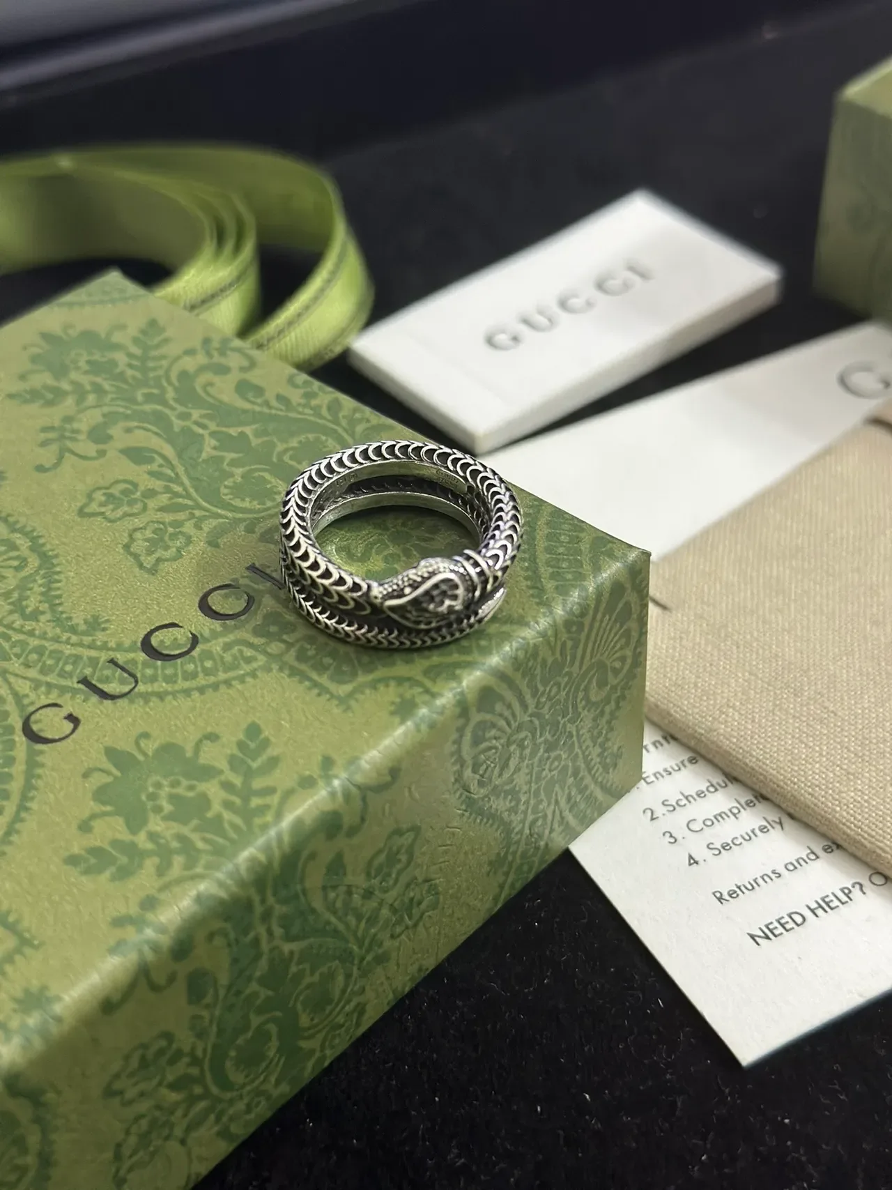 Gucci Serpent Silver Beige Coiled Textured Scale Pattern Ring 7