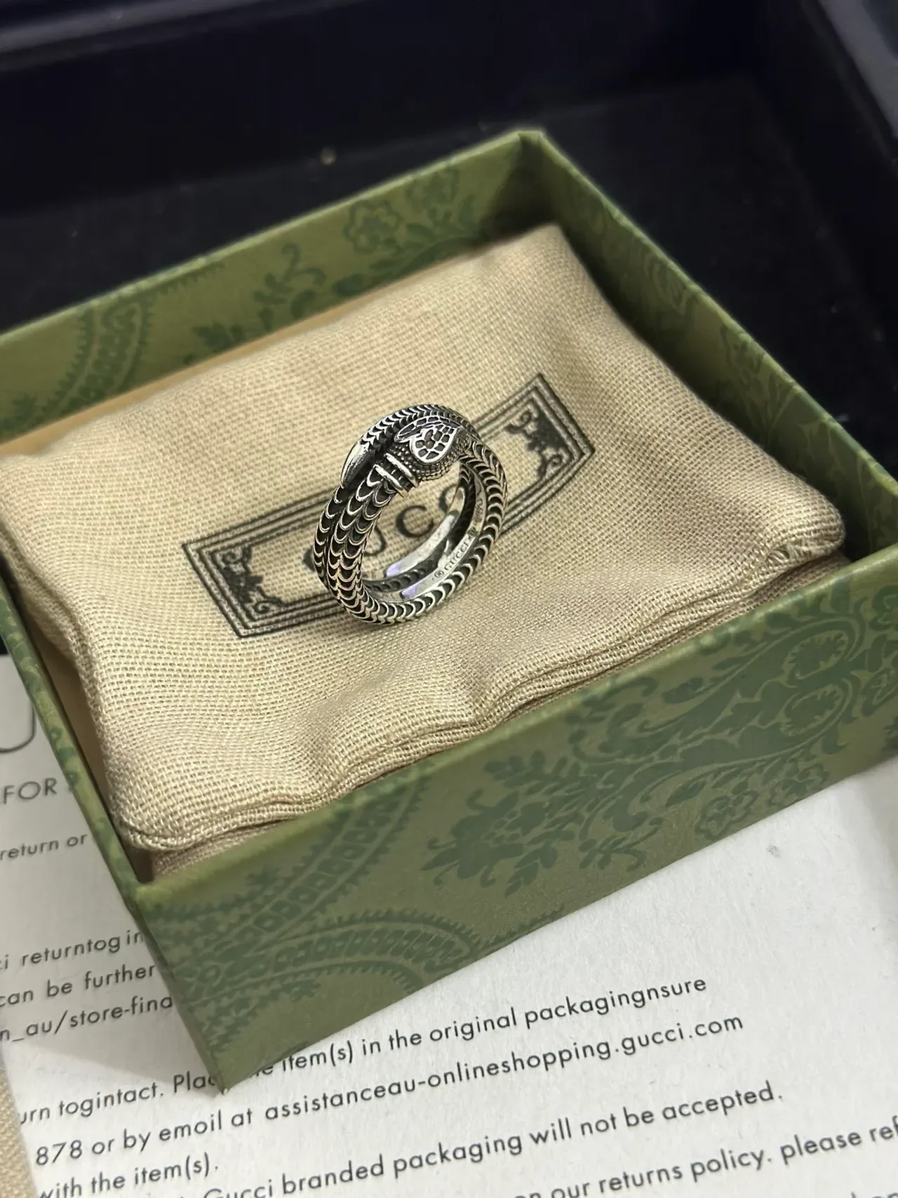 Gucci Serpent Silver Beige Coiled Textured Scale Pattern Ring 9