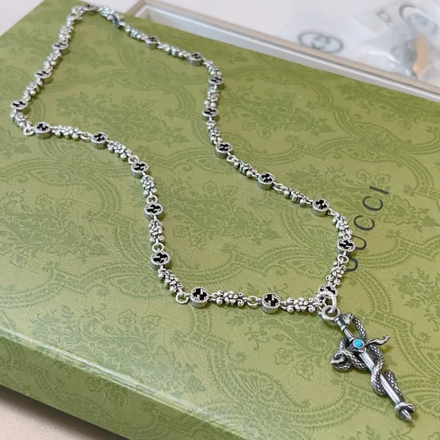 Gucci Silver Black Oxidized Metal Enamel Interlocking G Links Necklace 9