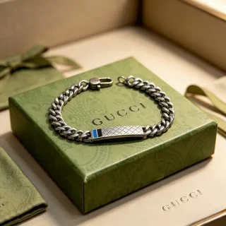 Gucci Cadena Curb-Link Plateada Azul Quilted Placa Pulsera