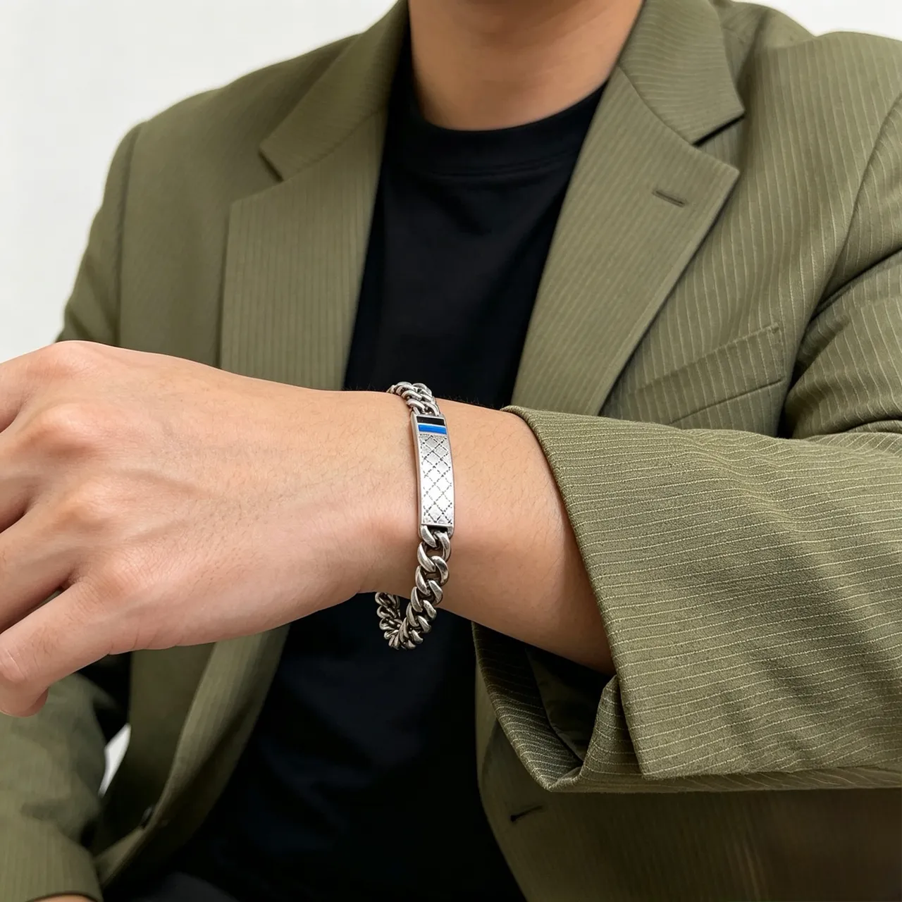 Gucci Silver Blue Curb-Link Chain Quilted Plaque Bracelet 8