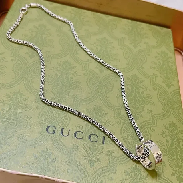 Gucci Silver Green Byzantine-Link Chain Interlocking G Motif Necklace 3