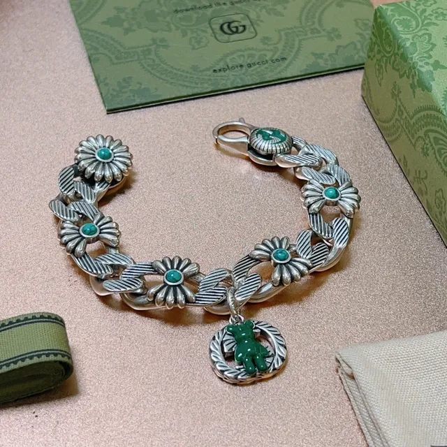 Gucci Silver Green Floral Daisy Links Turquoise Cabochon Stones Bracelet 9