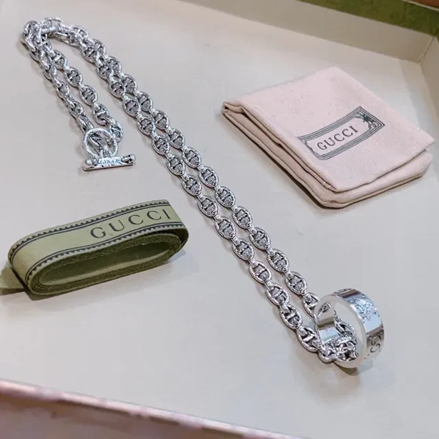 Gucci Silver Green Twisted-Link Chain Necklace 2