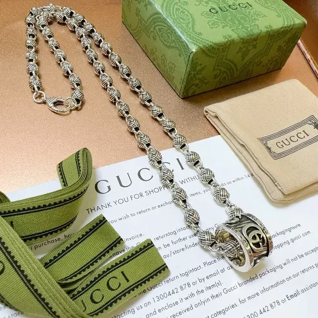 Gucci Silver Knotted-Link Chain Cylindrical Double-G Pendant Necklace 2