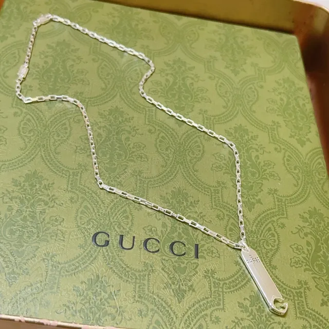 Gucci Silver Rectangular Pendant Necklace 4