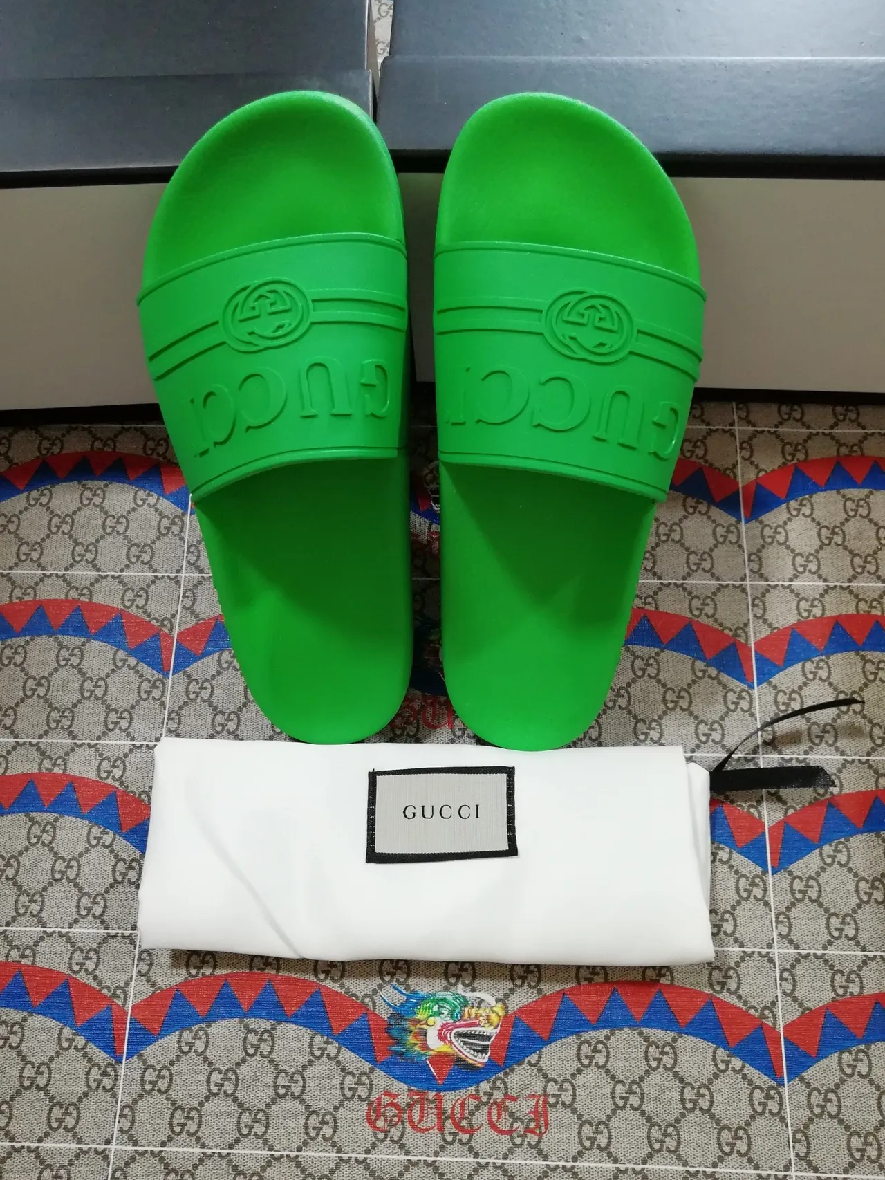 Gucci Slide Bright Green Molded Rubber Slippers 3