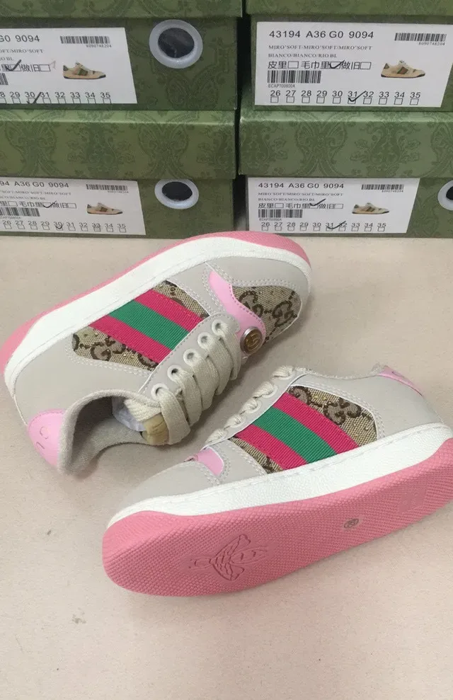 Gucci Tennis 1977 Beige Blue Red Green Striped Lifestyle Sneakers 22
