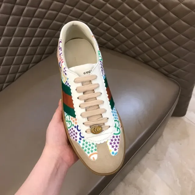 Gucci Tennis 1977 Sneakers Lifestyle Multicolores avec Impression GG 6