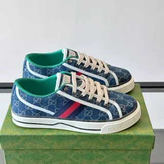 حذاء رياضي Gucci Tennis 1977 أزرق بحري GG Monogram كانفاس ستايل حياة