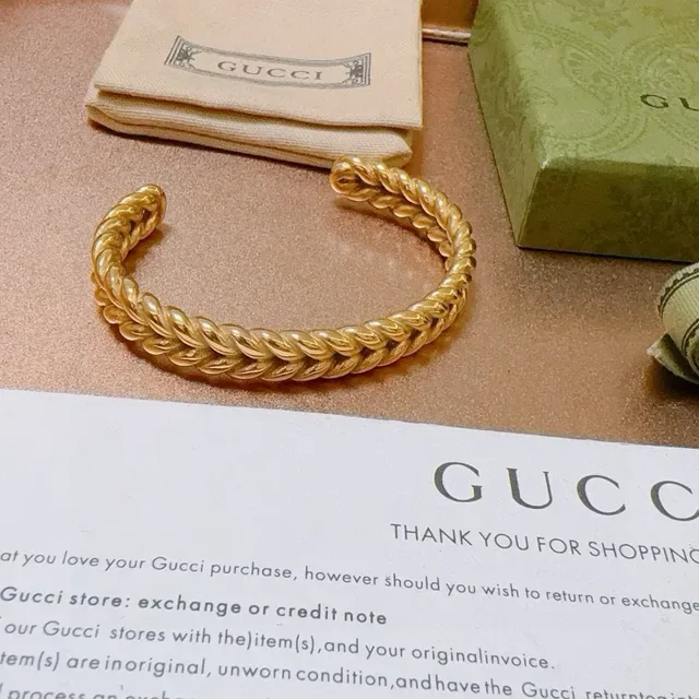 Gucci Twisted Rope Link Gold-Tone Open Cuff Bracelet 7