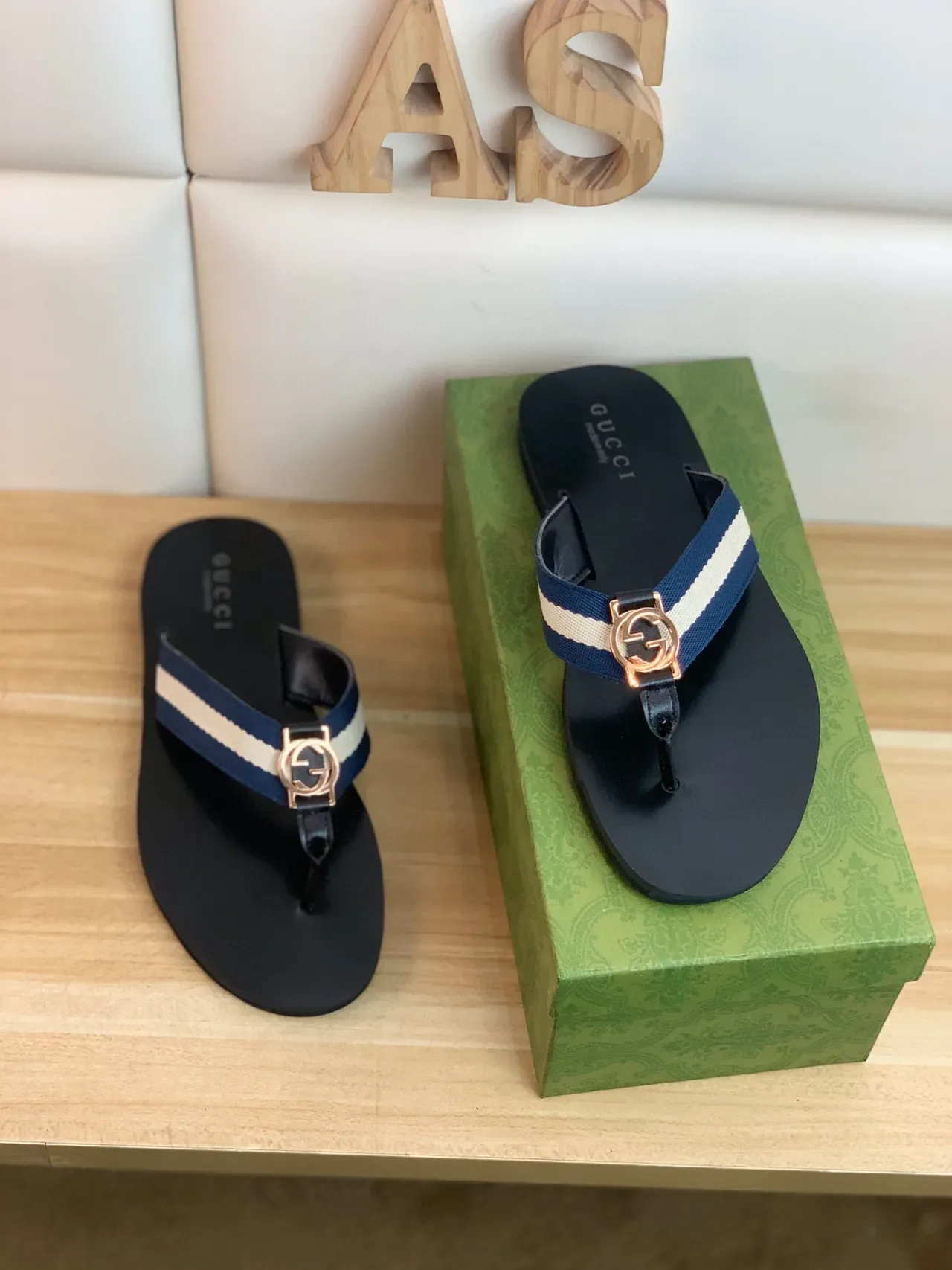 Gucci Web Stripe Interlocking G Buckle 黑色拖鞋 7