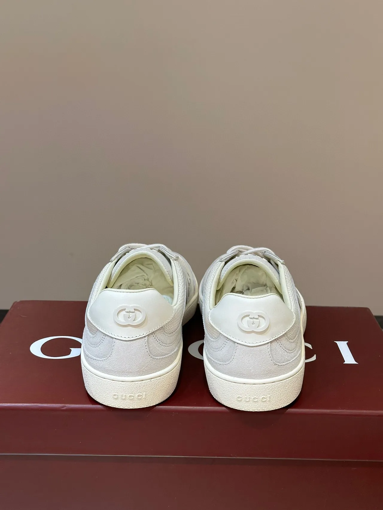 Gucci White Beige Low-Top Mesh-Suede Hybrid Lifestyle Sneakers 6
