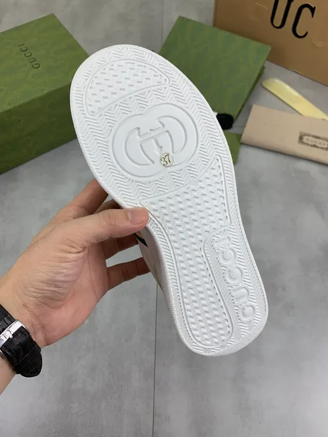 Gucci White Gold Low-Top Platform Sole Lifestyle Sneakers 3