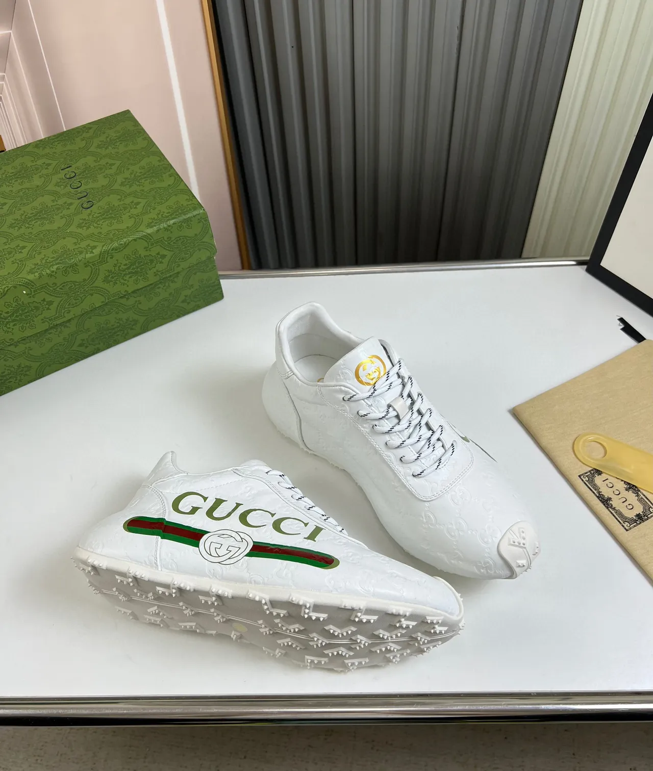 Gucci White Green Embossed GG Leather Bold Lettering Lifestyle Sneakers 4