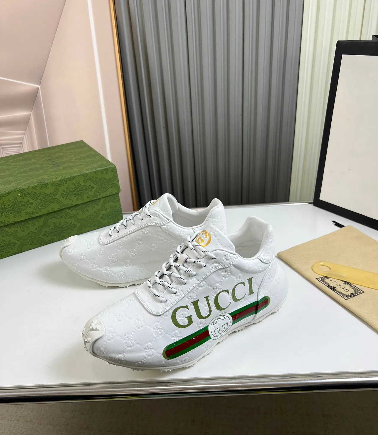 Gucci White Green Embossed GG Leather Bold Lettering Lifestyle Sneakers 7