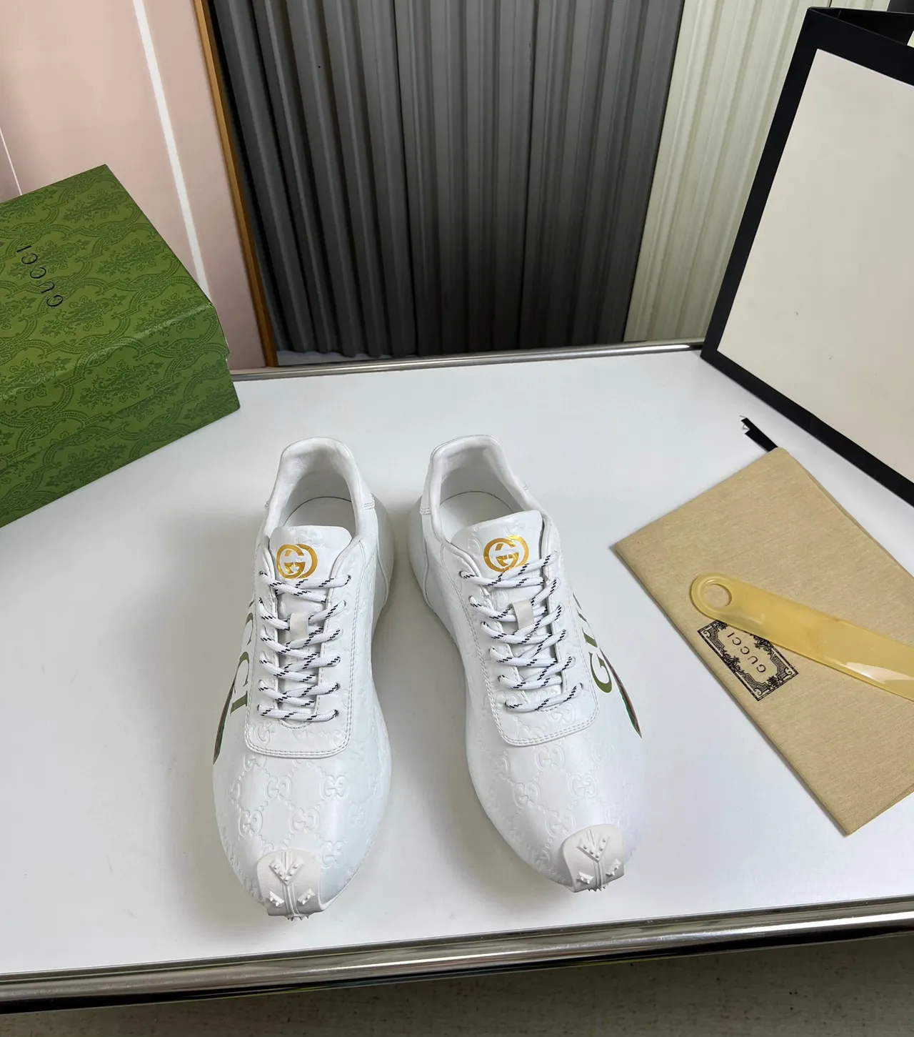 Gucci White Green Embossed GG Leather Bold Lettering Lifestyle Sneakers 8