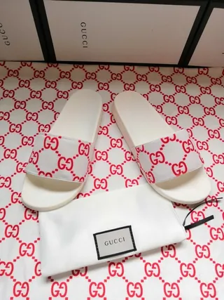 Gucci White Red Rubber Sole Interlocking GG Monogram Strap Slippers 3