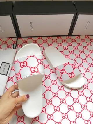 Gucci White Red Rubber Sole Interlocking GG Monogram Strap Slippers 4