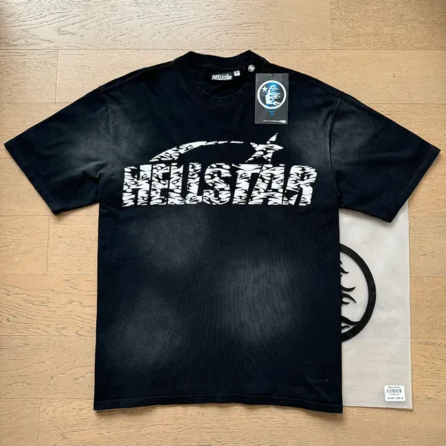 Camiseta oversized Hellstar estampa gráfica azul-marinho 9