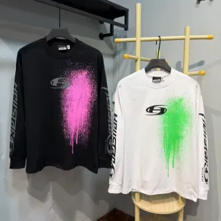تي شيرت Hellstar بأكمام طويلة برسومات سبراي