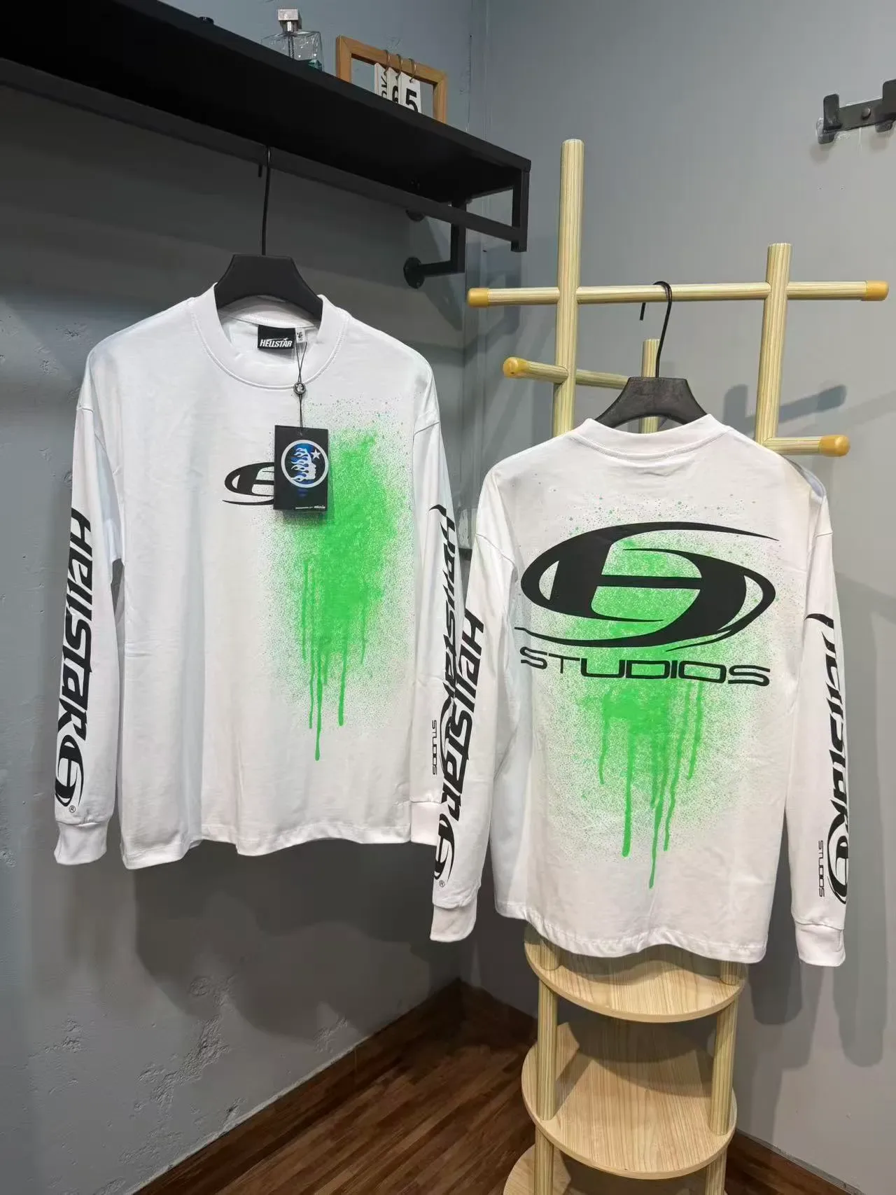 Hellstar Spray Graphic Long-Sleeve T-Shirt 9