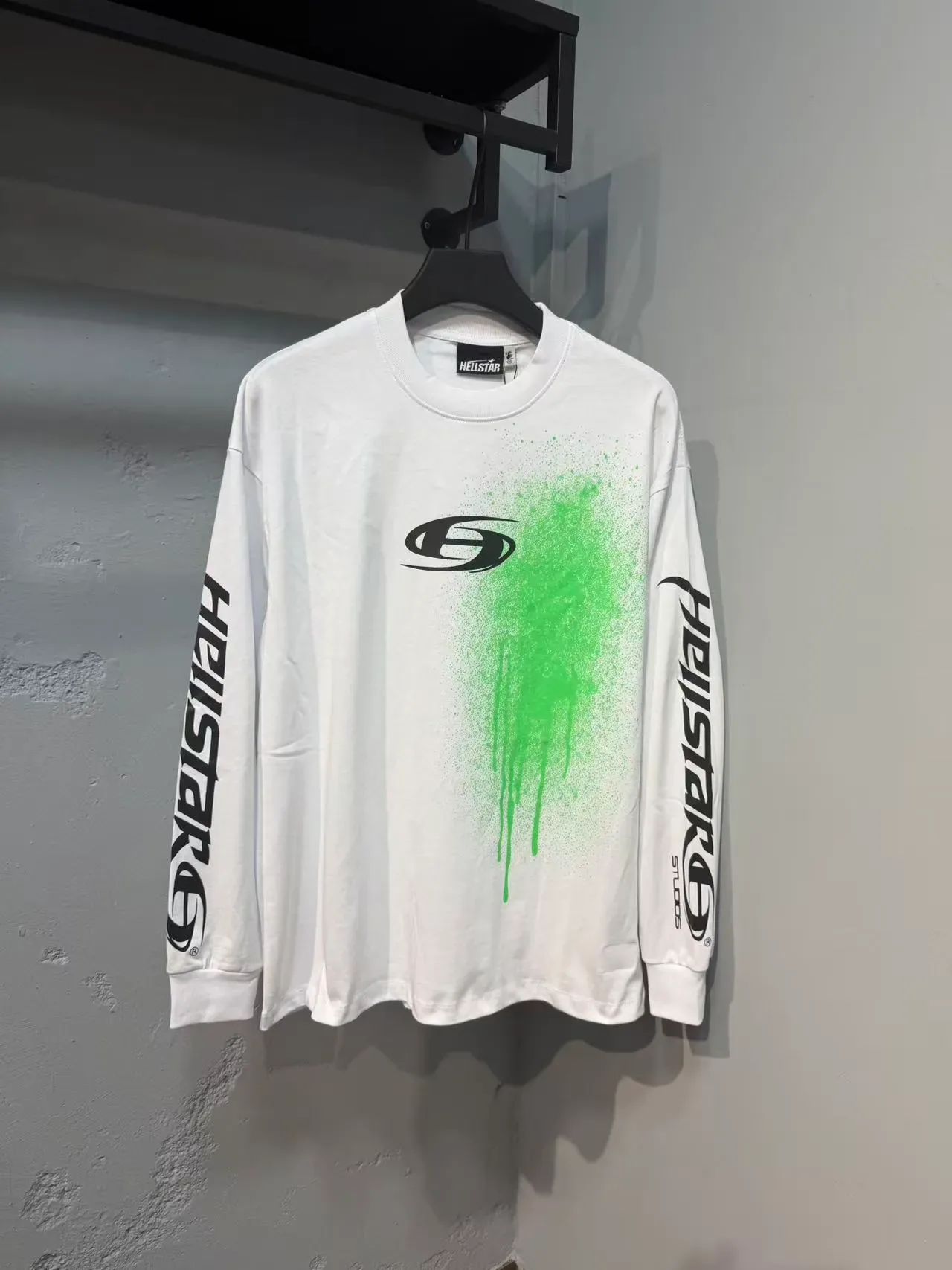 Hellstar Spray Graphic Long-Sleeve T-Shirt 10