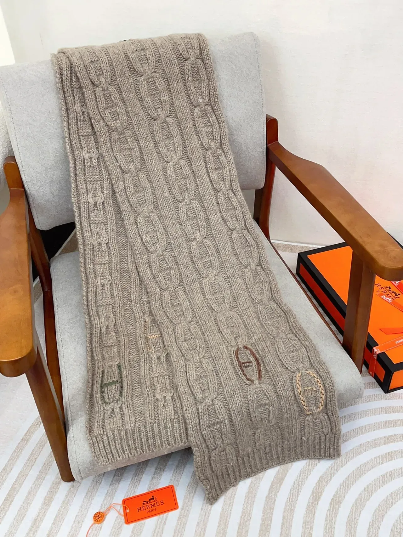 Hermès Beige Brown Cable Knit Embroidered H Logo Scarve 6